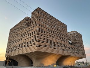 نمای ساختمان نظام مهندسی یزد – اجرای نمای آجر خشک