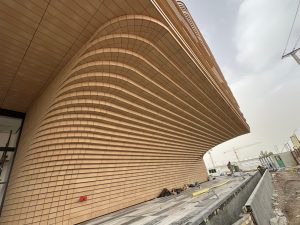 نمای ساختمان نظام مهندسی یزد – اجرای نمای آجر خشک